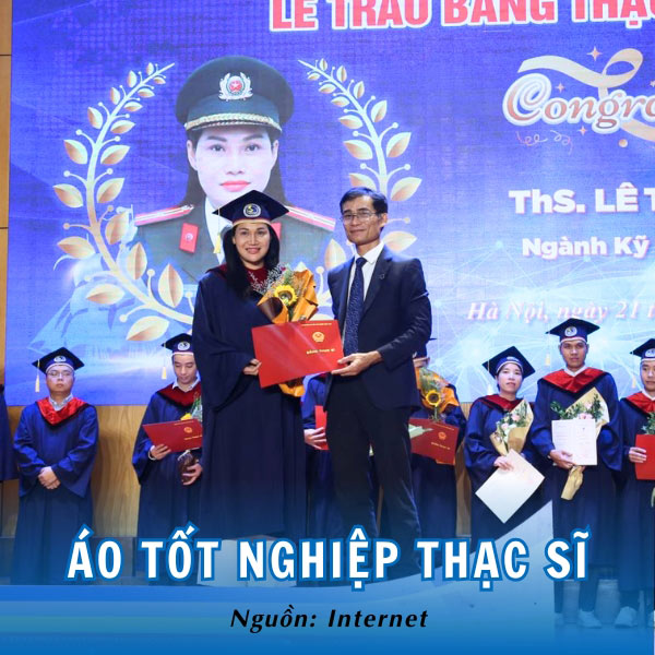 Lễ phục tốt nghiệp Thạc sĩ UTC nghiêm trang