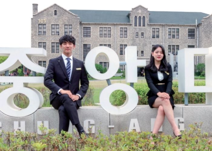 Đồng phục trường đại học Chung- Ang hình 2