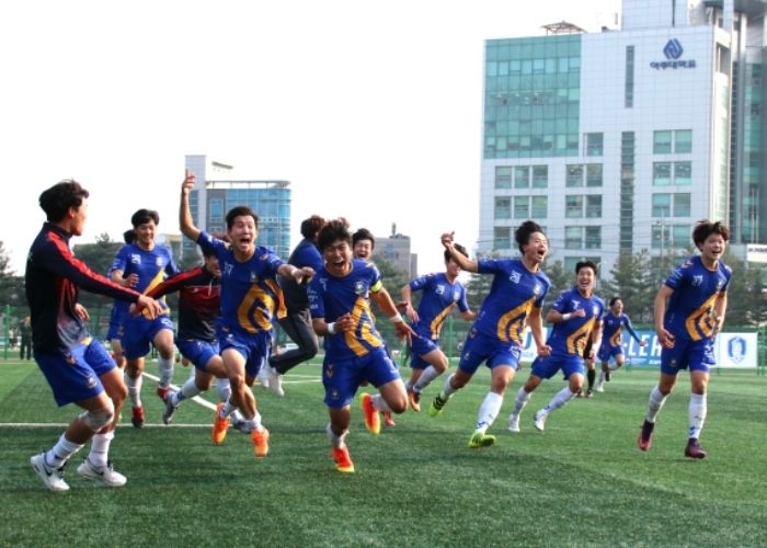 Đồng phục bóng đá trường Chung- Ang