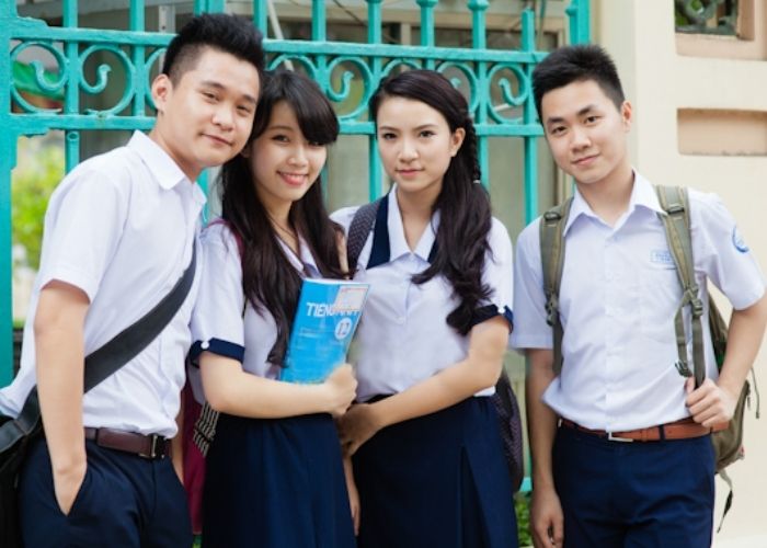 Trang phục Marie Curie nổi tiếng với thiết kế thanh lịch