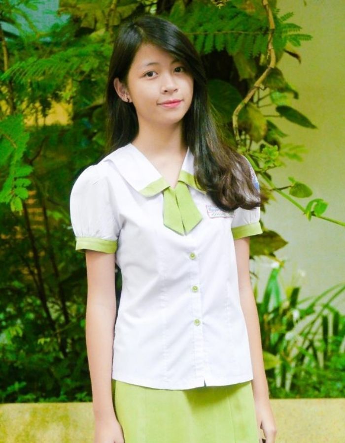Mẫu áo đồng phục học sinh màu xanh mạ non độc đáo