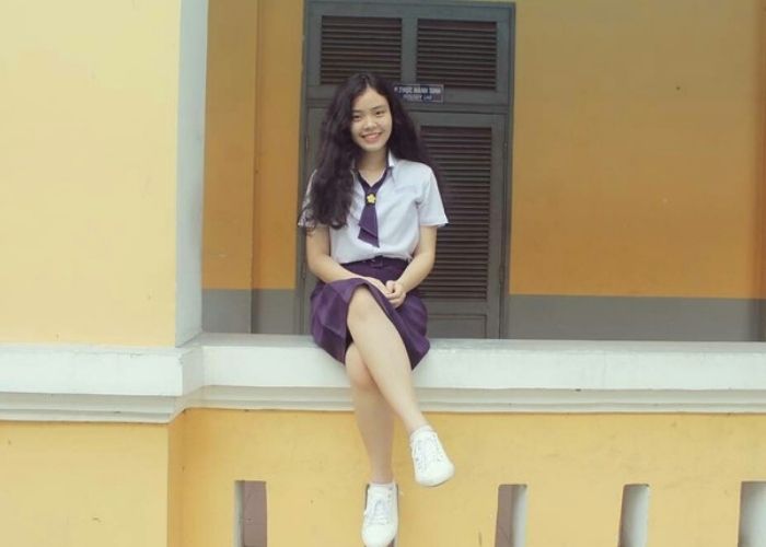 Mẫu trang phục trường Nguyễn Thị Minh Khai với thiết kế thanh lịch