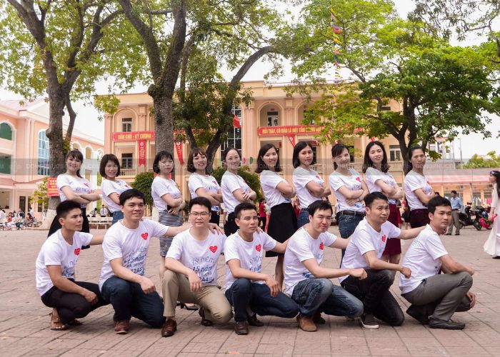 Đồng phục lớp giúp tăng tinh thần hội nhóm, đoàn kết tập thể