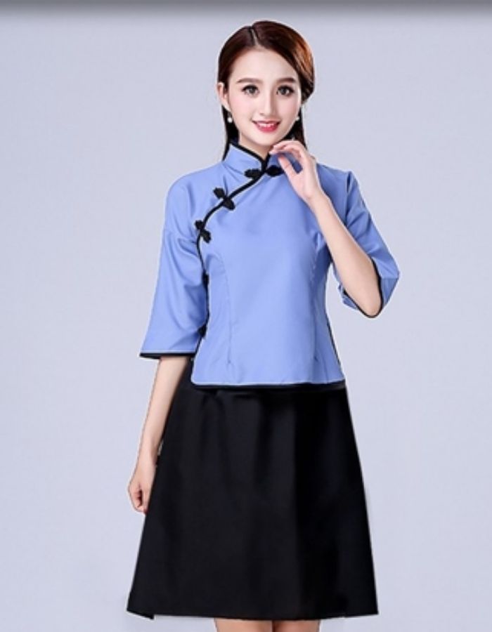 Đồng phục học sinh màu xanh navy với kiểu dáng thanh lịch, trang nhã