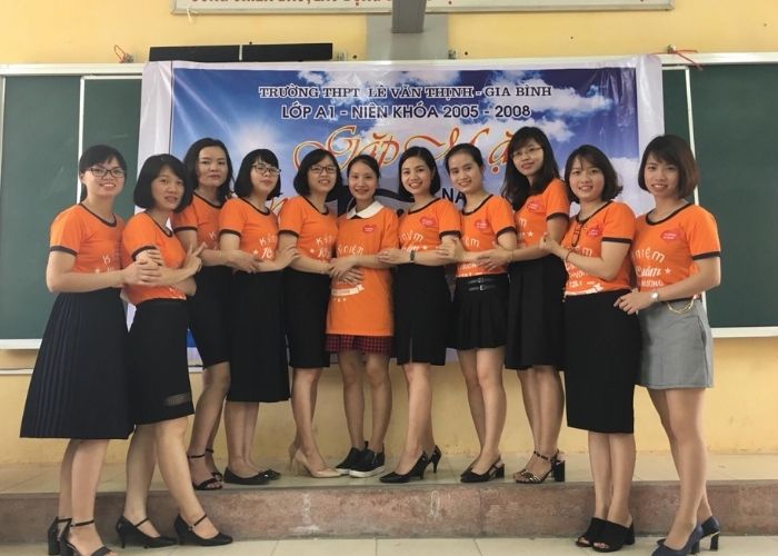 Mẫu đồng phục lớp được sử dụng chất liệu vải may cao cấp