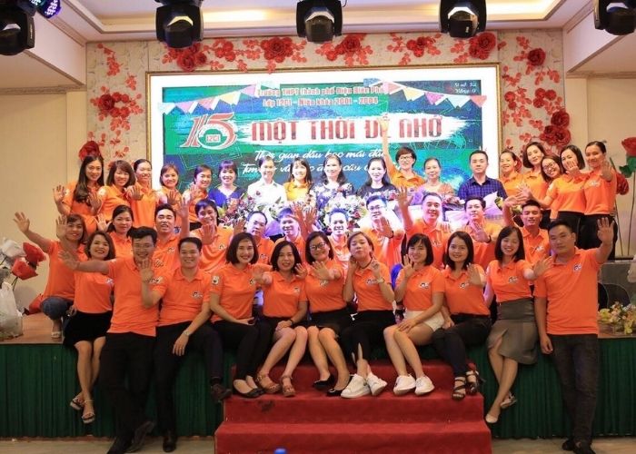 Trang phục lớp gợi lại những ký ức thanh xuân không thể nào quên
