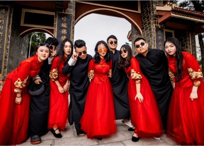 Chụp ảnh kỷ yếu cấp 2 phong cách Hồng Kông
