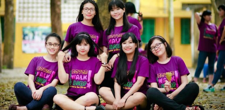 99+ Hình in 3D đẹp ngất ngây, sống động như thật trên đồng phục lớp