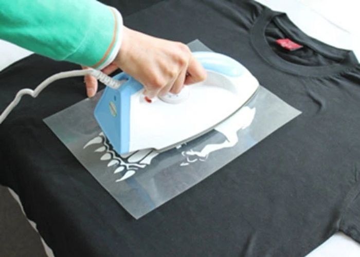 Phương pháp dán hình bằng decal đơn giản, dễ thực hiện