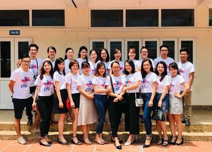 Mẫu thông báo họp lớp hài hước sau 5 năm ra trường