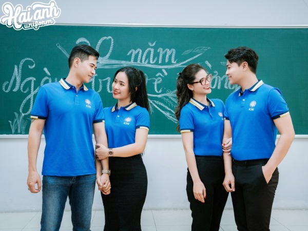 Thiết kế áo họp lớp polo màu xanh biển phối cổ đẹp mắt