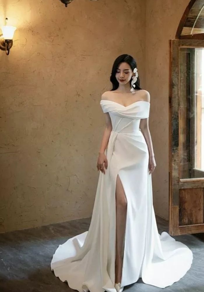 Mẫu váy chụp kỷ yếu party night kiểu dáng váy trễ vai