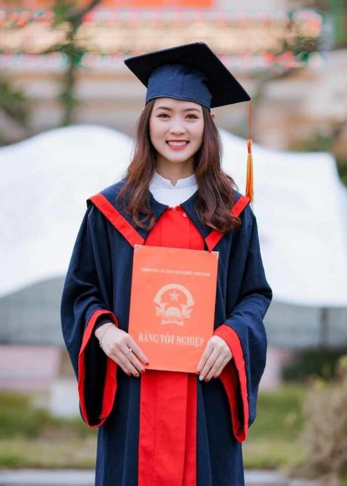 Việt LA, xưởng may áo tốt nghiệp chất lượng