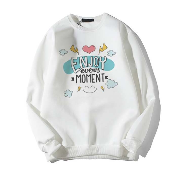 Mẫu áo lớp mùa đông sweater tông màu trắng