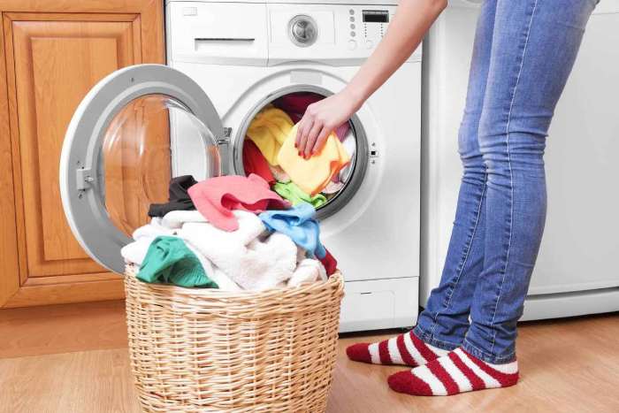 Không giặt áo thun trắng có hình in với áo màu