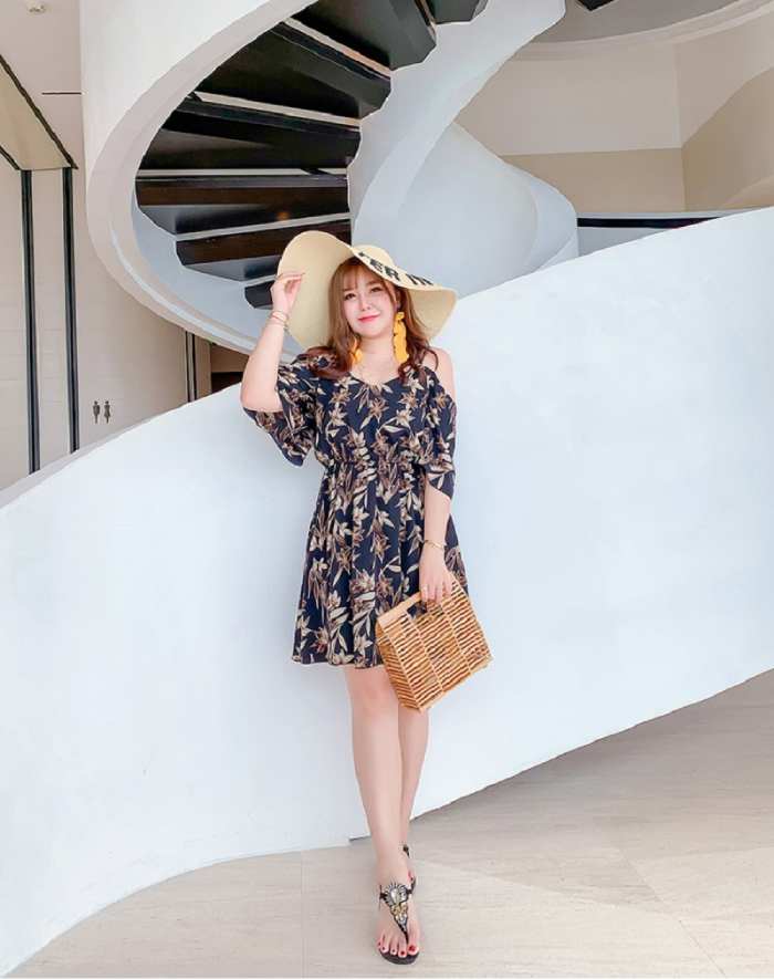 Mẫu váy babydoll hoạ tiết hoa nổi bật