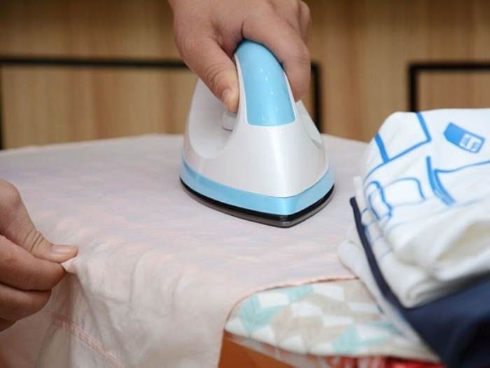Xử lý tình trạng bong tróc hình in bằng bàn ủi