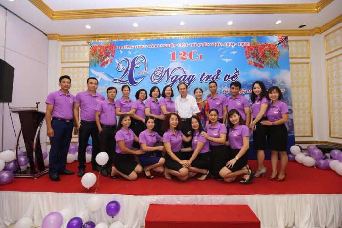 Buổi họp lớp sau 20 năm với nhiều cảm xúc