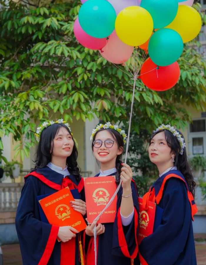 Mua quần áo tốt nghiệp đẹp, giá rẻ tại Đồng phục Hải Anh