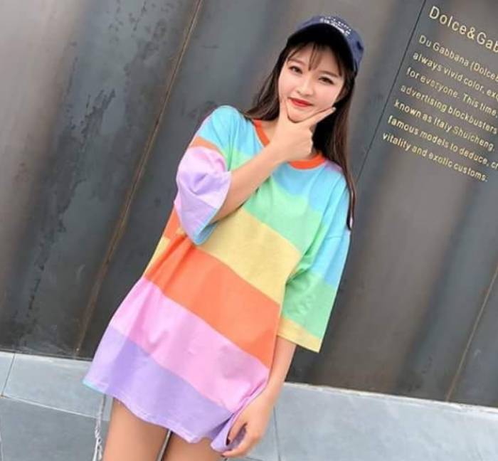 Mẫu áo lớp 7 sắc cầu vồng tông màu pastel