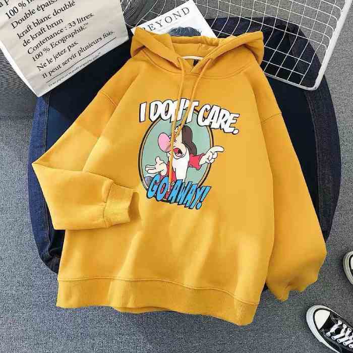Áo khoác hoodie sử dụng chất liệu vải dày
