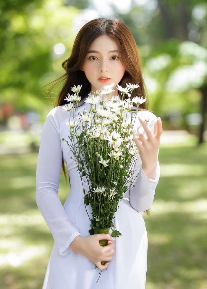 Mẫu áo dài lớp 10 may tại thương hiệu Hải Anh