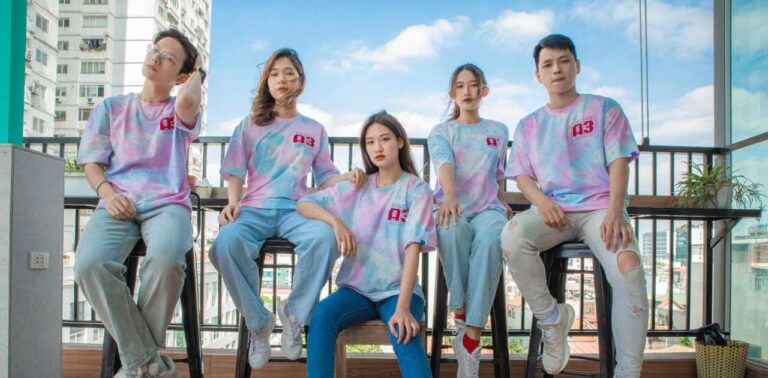 100+ Mẫu áo lớp màu galaxy phản quang tuyệt đẹp