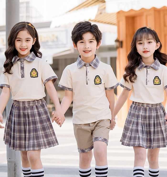 Mẫu đồng phục áo polo có thiết kế kiểu dáng cách điệu