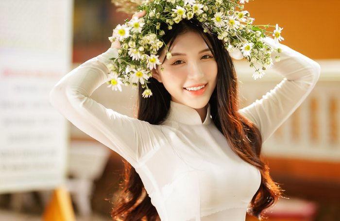 Hướng dẫn trang điểm mặc áo dài học sinh phong cách nhẹ nhàng, thanh lịch