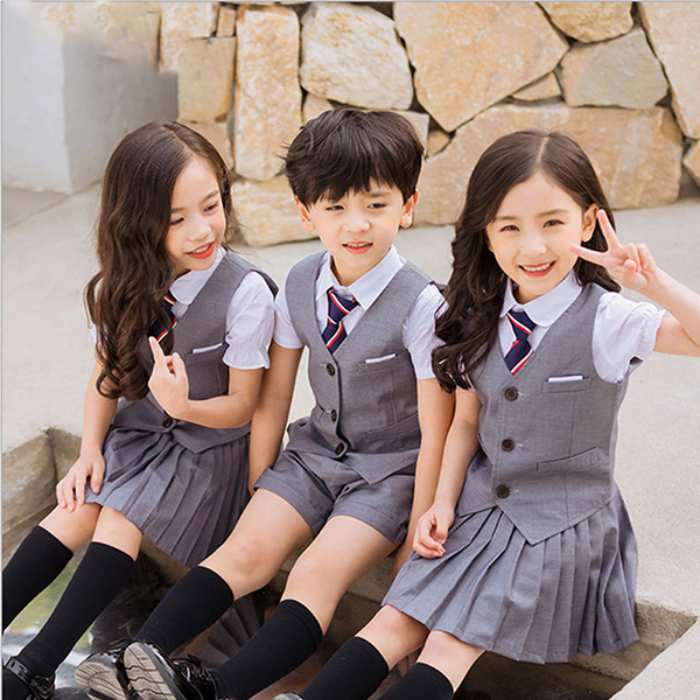 Bộ đồng phục học sinh tiểu học thiết kế theo phong cách Châu Âu