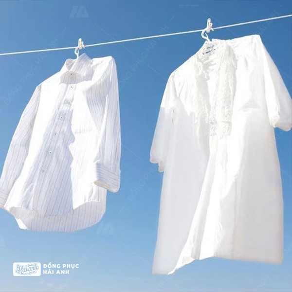 Nên để áo lớp ở những nơi thoáng mát