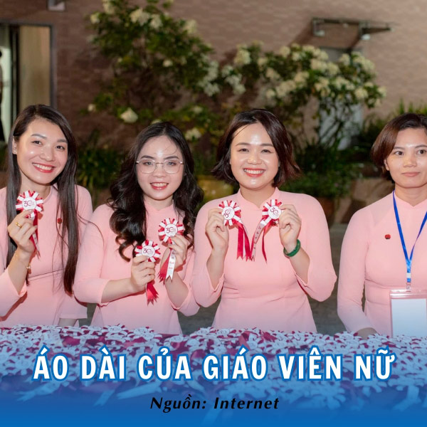 Áo dài của giáo viên nữ Marie Curie tao nhã