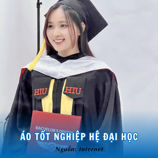 Lễ phục tốt nghiệp hệ Đại học trang trọng