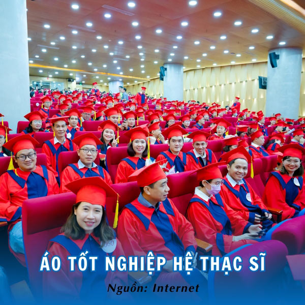 Lễ phục hệ Thạc sĩ HIU uy nghiêm, nổi bật