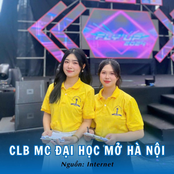 Áo thun polo vàng CLB MC Đại học Mở Hà Nội