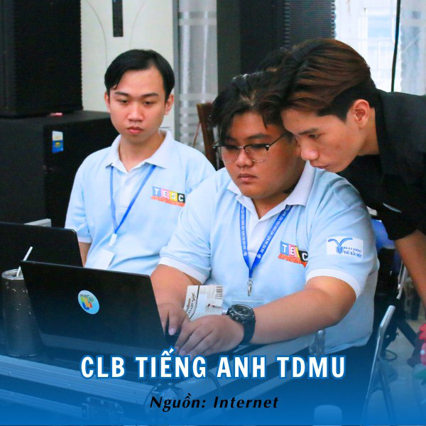Phong cách trẻ trung, thanh lịch của đồng phục CLB Tiếng Anh TDMU.
