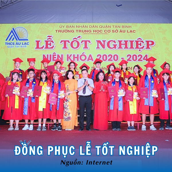 Đồng phục lễ tốt nghiệp THCS Âu Lạc rực rỡ, trang trọng