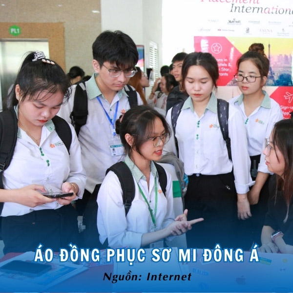 Áo đồng phục sơ mi Đông Á trẻ trung, hiện đại