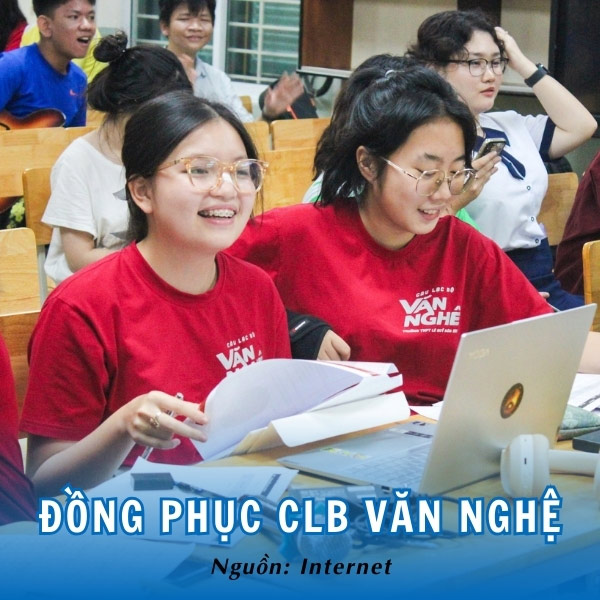 Áo thun đỏ nổi bật CLB Văn nghệ THPT Lê Quý Đôn