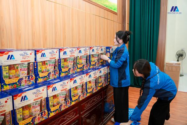 Những nhu yếu phẩm thiết thực với đời sống của người dân