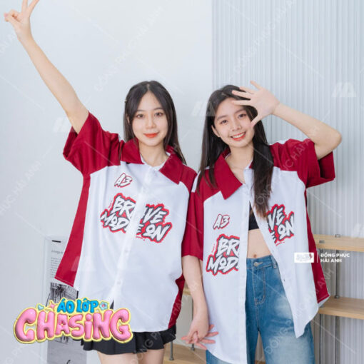 Mẫu Áo Lớp Sơ Mi Oversize Chasing Màu Đỏ Đô Phối Trắng - ảnh 2