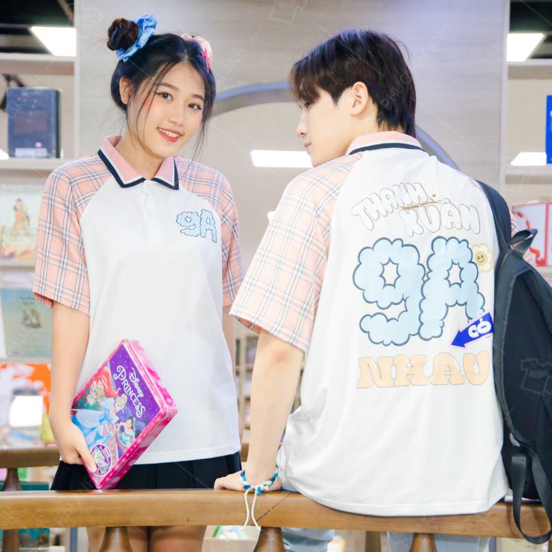 Mẫu áo lớp Young+ Soya có cổ tay lỡ kẻ caro Thanh Xuân 9A có nhau - ảnh 2