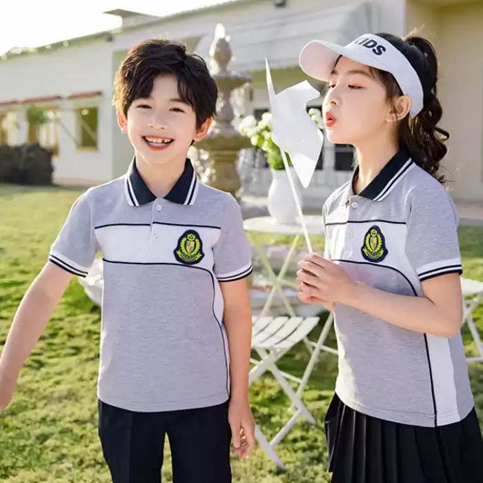 Áo đồng phục học sinh tiểu học có cổ màu xám đẹp