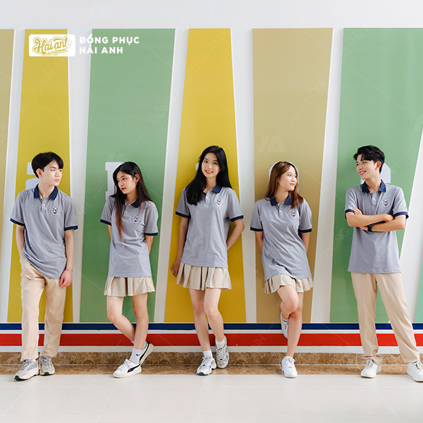 Mix match ấn tượng cùng mẫu áo lớp có cổ Besties màu xám