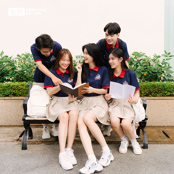 Áo lớp có cổ Besties xanh đen đỏ đô- Hình 3