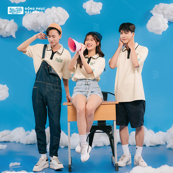 Mẫu Áo Lớp Oversize Cổ Dệt Màu Kem Chesee – BST Classy - ảnh 5