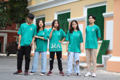 Mẫu Áo Lớp Oversize Cổ Tròn Màu Lý AK30 - ảnh 3