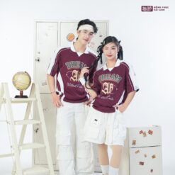 Mẫu Áo Lớp Polo Oversize Monster Màu Đỏ Mận - ảnh 1