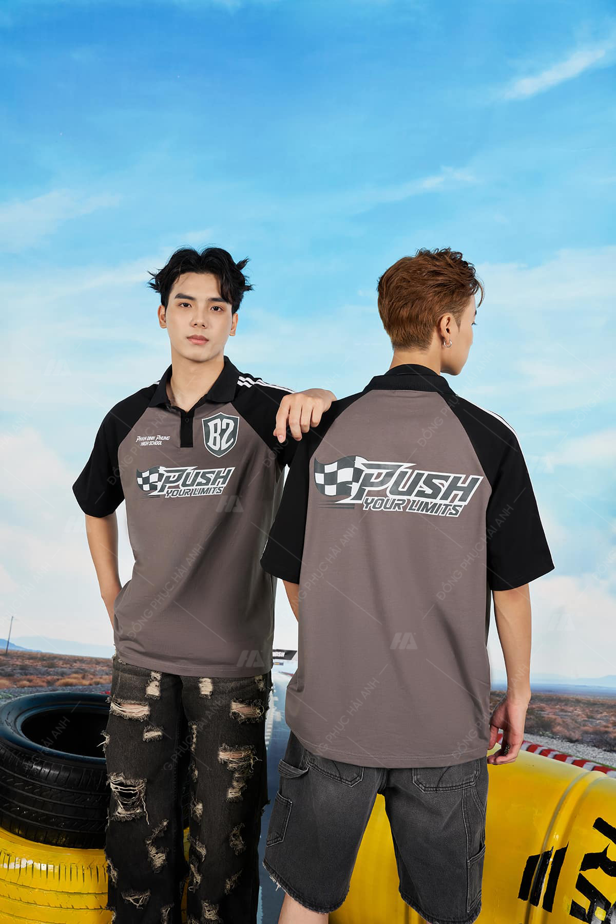Mẫu Áo Lớp Polo Oversize Tay Raglan Màu Xám Đen - ảnh 4