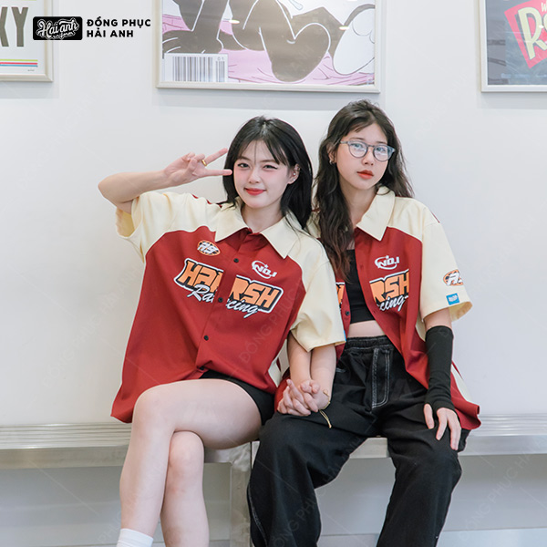 Mẫu Áo Lớp Sơ Mi Oversize Chasing Màu Đỏ Đô
